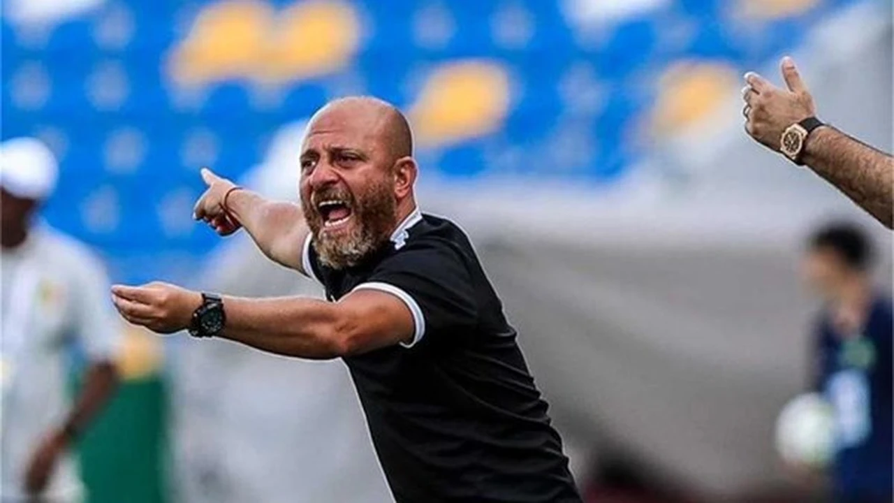 وائل رياض مدير فني لمنتخب الشباب في مباراة الزمالك والأهلي 2007